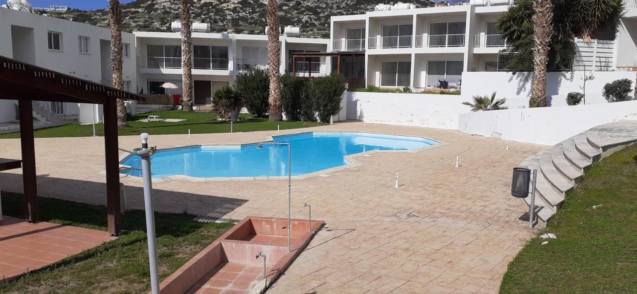 Akamandos 76 Apartment Peyia Luaran gambar