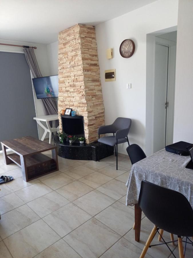Akamandos 76 Apartment Peyia Luaran gambar